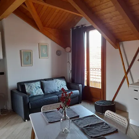 A Casa Di Sole Апартаменты Арезе